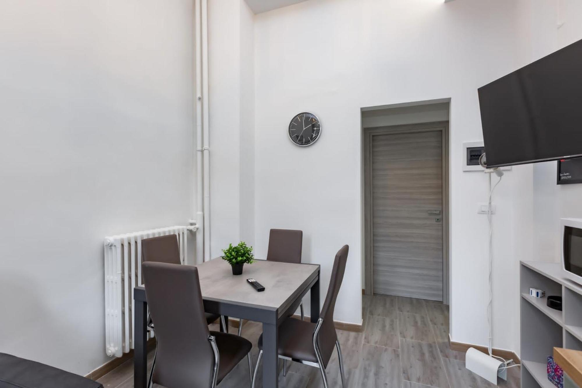 La Petite Maison Turin Bagian luar foto
