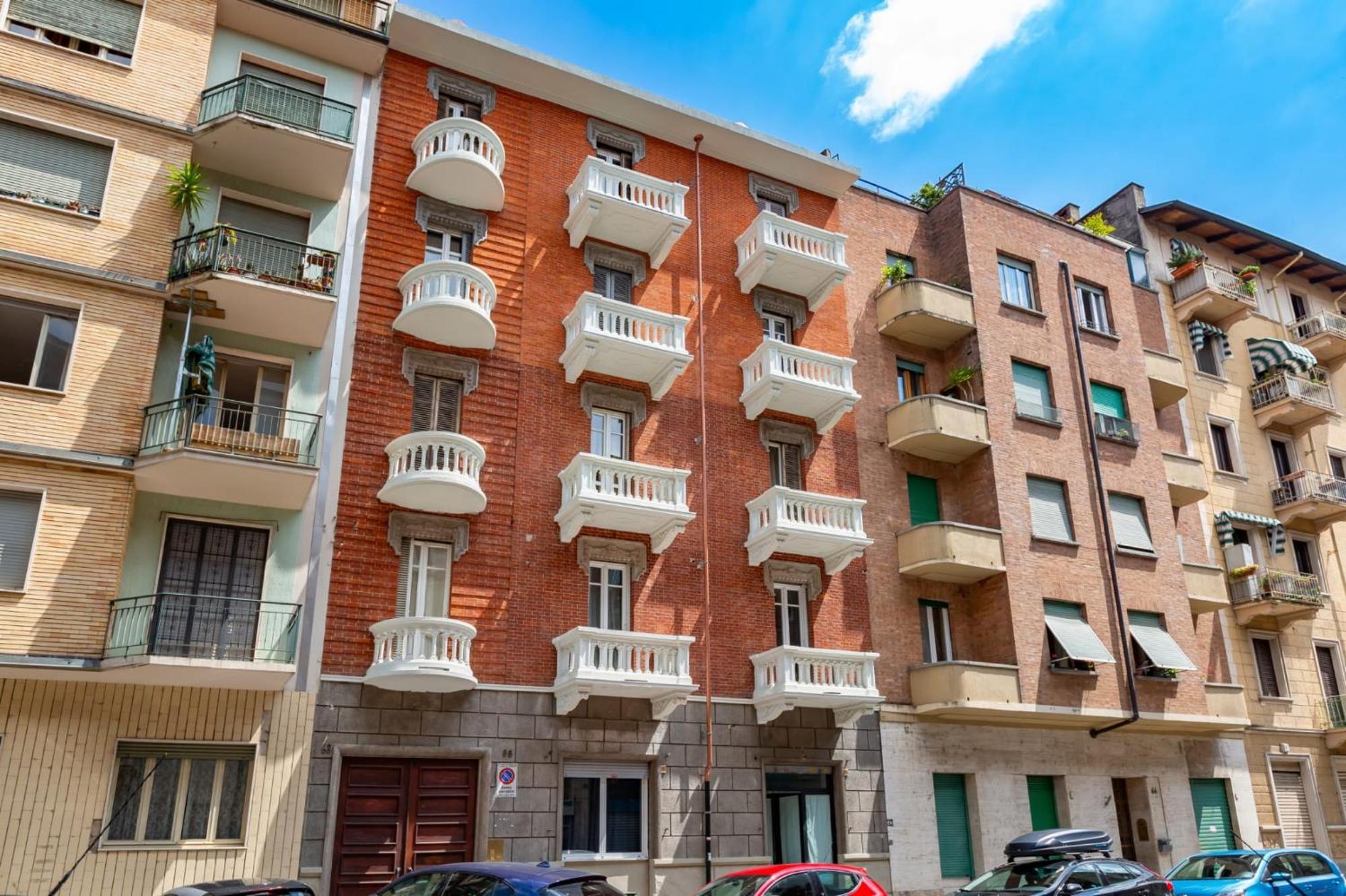 La Petite Maison Turin Bagian luar foto